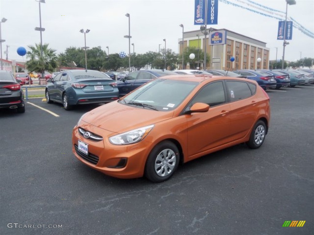 2016 Accent SE Hatchback - Vitamin C / Black photo #6