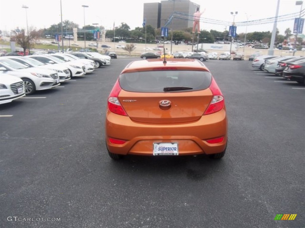 2016 Accent SE Hatchback - Vitamin C / Black photo #10