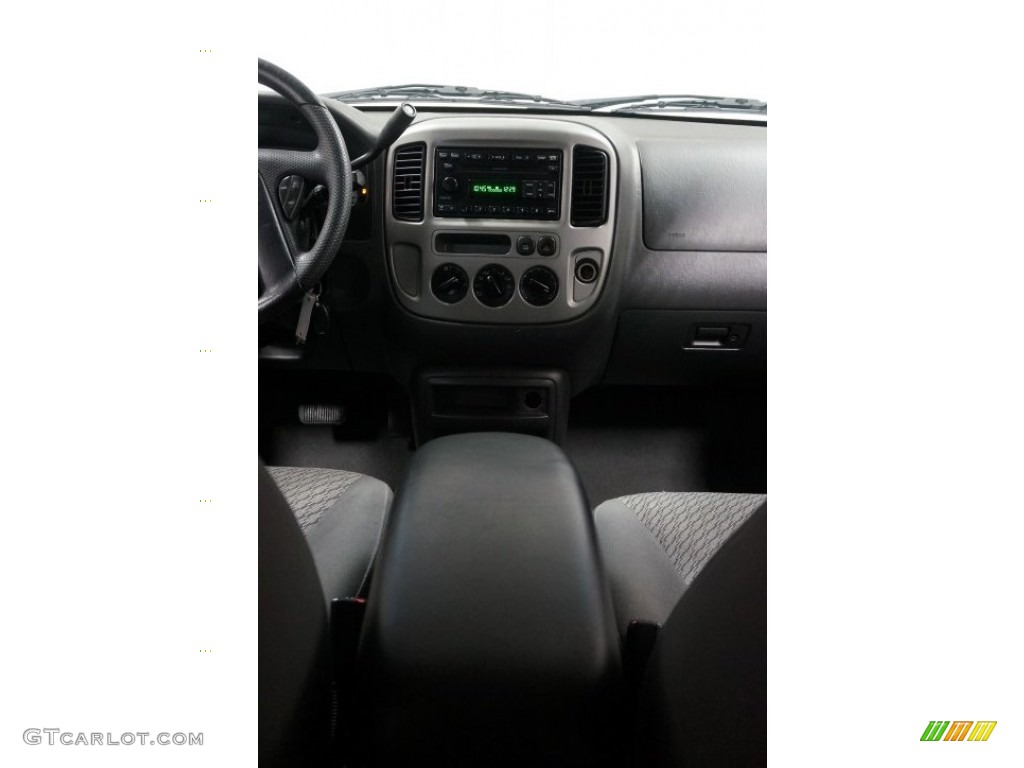 2003 Escape XLT V6 - True Blue Metallic / Medium Dark Flint photo #28