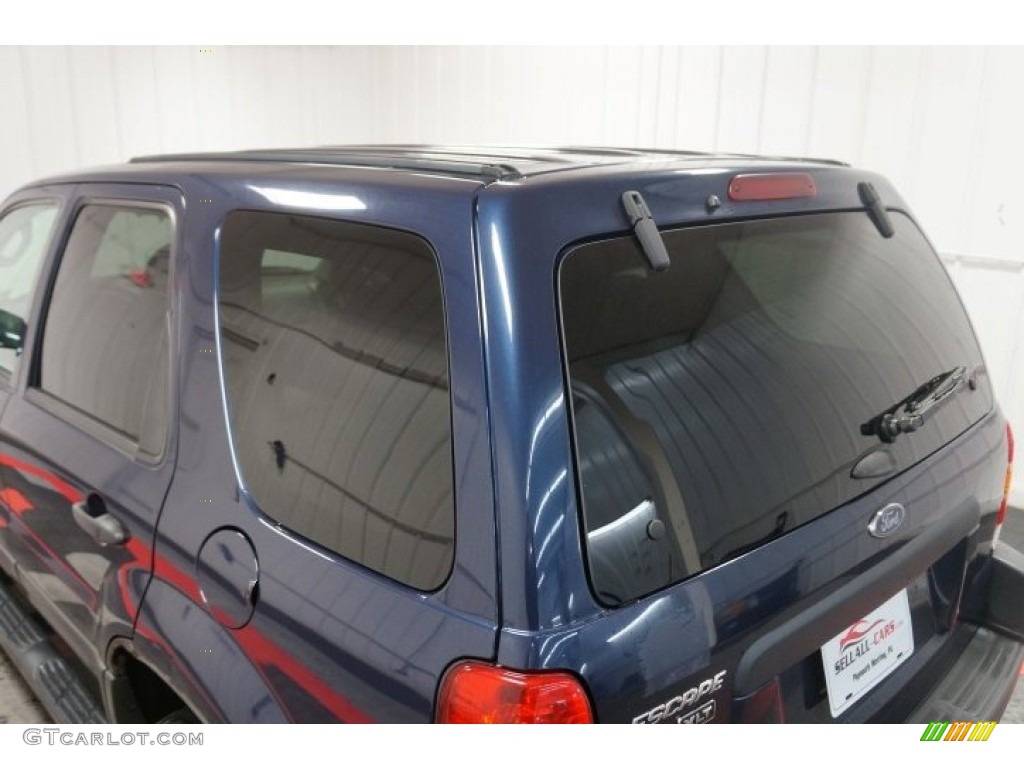 2003 Escape XLT V6 - True Blue Metallic / Medium Dark Flint photo #84
