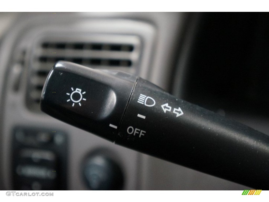 2001 Corolla LE - Silverstream Opal / Light Charcoal photo #29