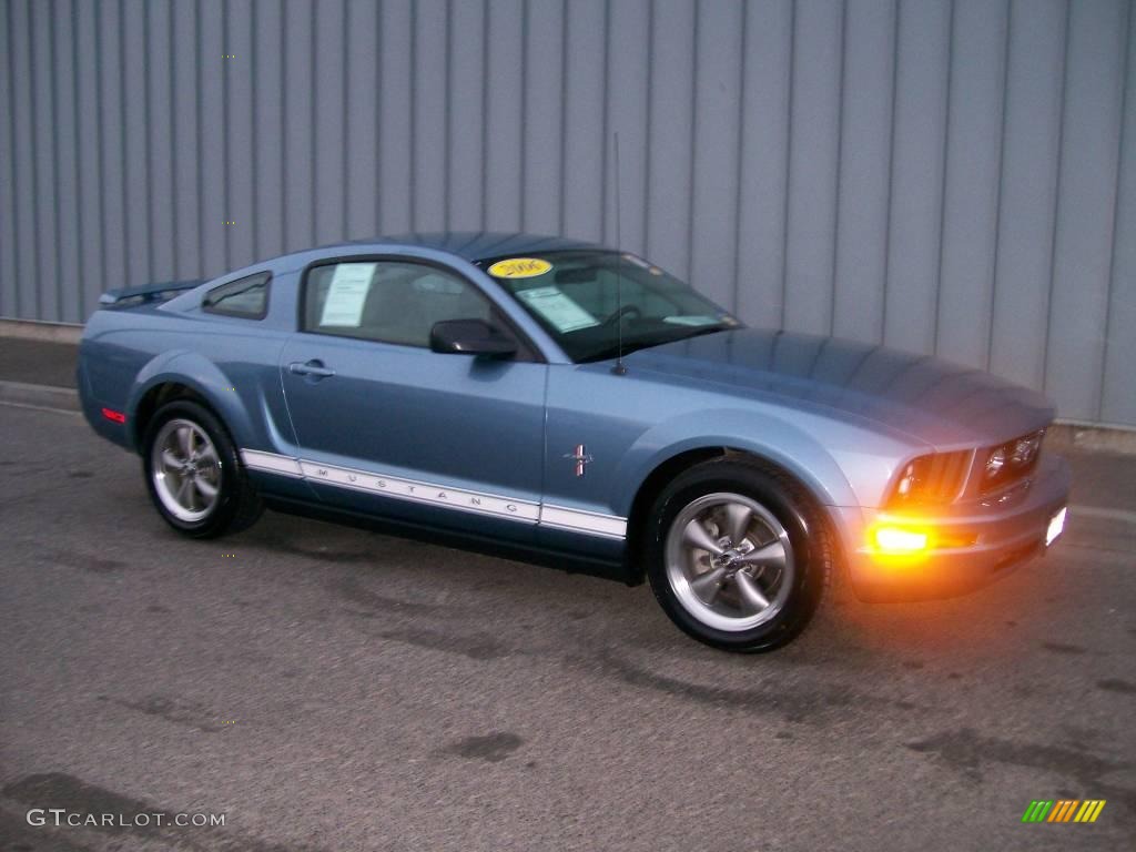 2006 Mustang V6 Premium Coupe - Windveil Blue Metallic / Light Graphite photo #1