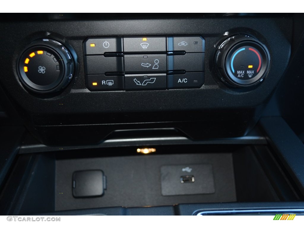 2016 F150 XLT SuperCrew 4x4 - Blue Jeans / Medium Earth Gray photo #15
