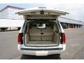 White Diamond - Escalade ESV AWD Photo No. 20