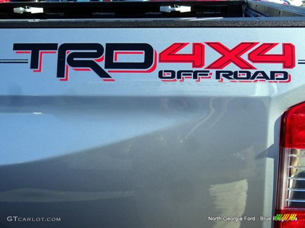 2015 Tundra SR5 CrewMax 4x4 - Magnetic Gray Metallic / Graphite photo #38