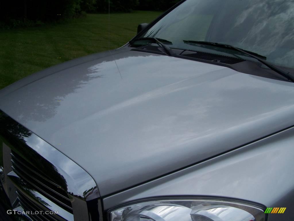 2006 Ram 1500 SLT Quad Cab 4x4 - Bright Silver Metallic / Medium Slate Gray photo #3