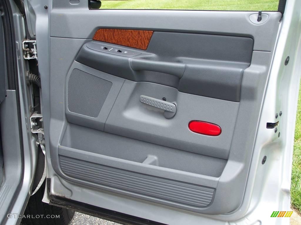 2006 Ram 1500 SLT Quad Cab 4x4 - Bright Silver Metallic / Medium Slate Gray photo #17