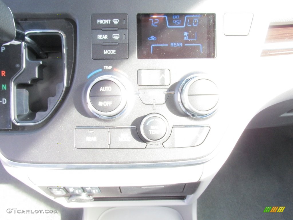 2015 Sienna XLE - Shoreline Blue Pearl / Ash photo #25