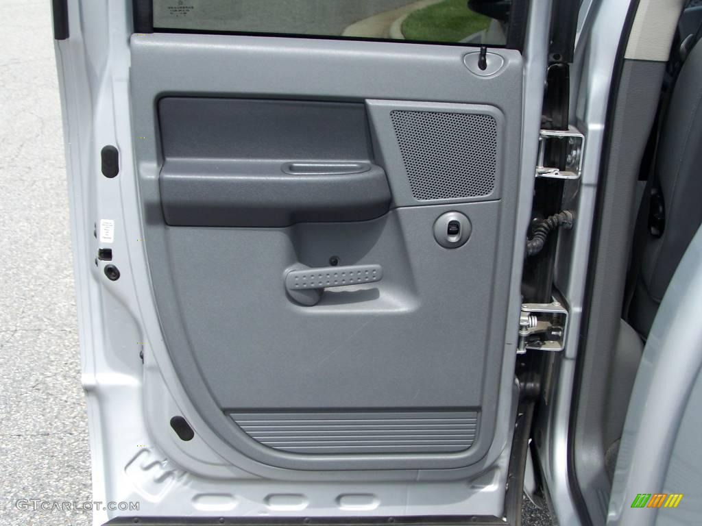 2006 Ram 1500 SLT Quad Cab 4x4 - Bright Silver Metallic / Medium Slate Gray photo #22