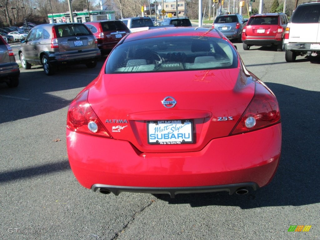2009 Altima 2.5 S Coupe - Code Red Metallic / Charcoal photo #7