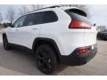 Bright White - Cherokee Latitude Photo No. 2