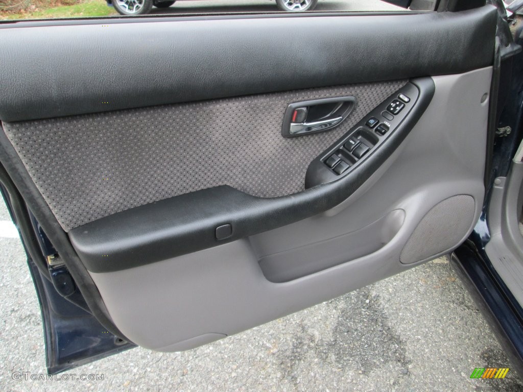 2003 Legacy L Sedan - Mystic Blue Pearl / Gray photo #13