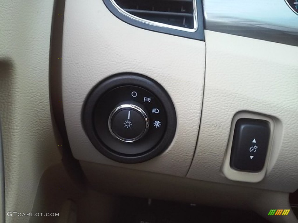 2015 Taurus SEL - Oxford White / Dune photo #27