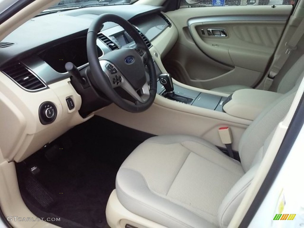 2015 Taurus SEL - Oxford White / Dune photo #18