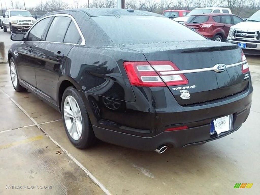2015 Taurus SEL - Tuxedo Black Metallic / Charcoal Black photo #6