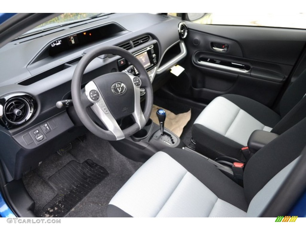 2016 Prius c Two - Blue Streak Metallic / Ash/Black photo #5