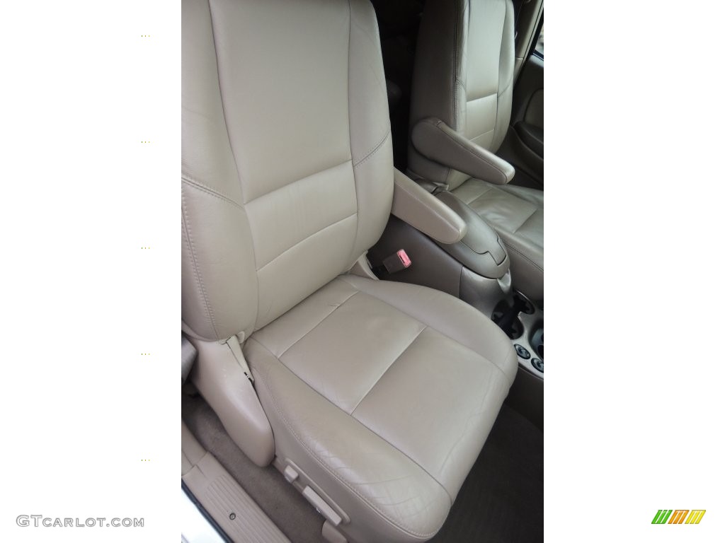 2002 Sequoia Limited 4WD - Natural White / Charcoal photo #21