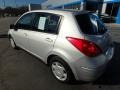 Brilliant Silver Metallic - Versa 1.8 S Hatchback Photo No. 4