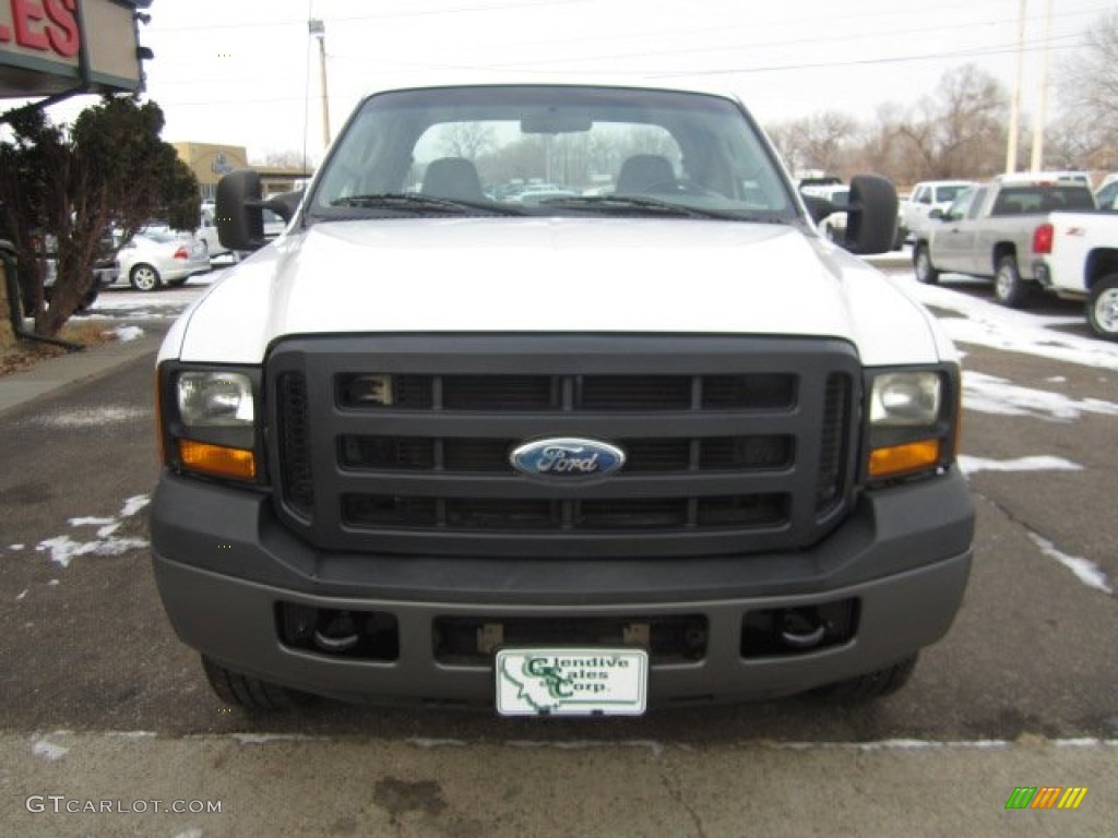 2007 F250 Super Duty XL SuperCab 4x4 - Oxford White Clearcoat / Medium Flint photo #6