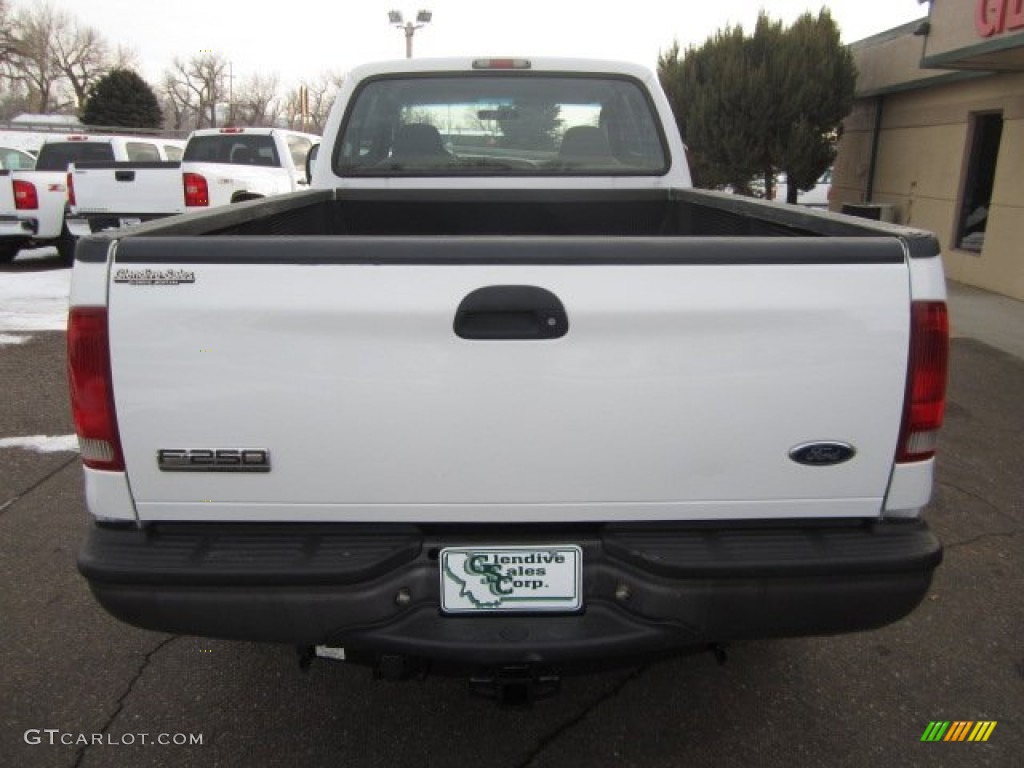 2007 F250 Super Duty XL SuperCab 4x4 - Oxford White Clearcoat / Medium Flint photo #7