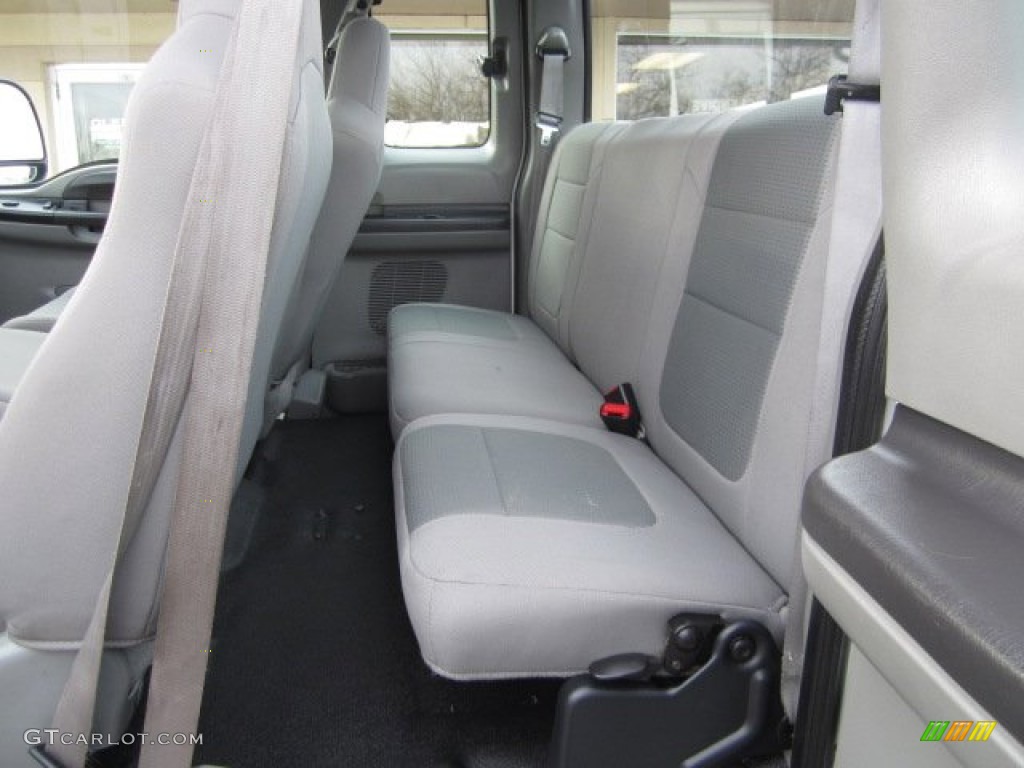 2007 F250 Super Duty XL SuperCab 4x4 - Oxford White Clearcoat / Medium Flint photo #13