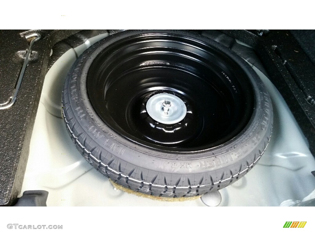 2010 MAZDA3 s Sport 4 Door - Liquid Silver Metallic / Black photo #22