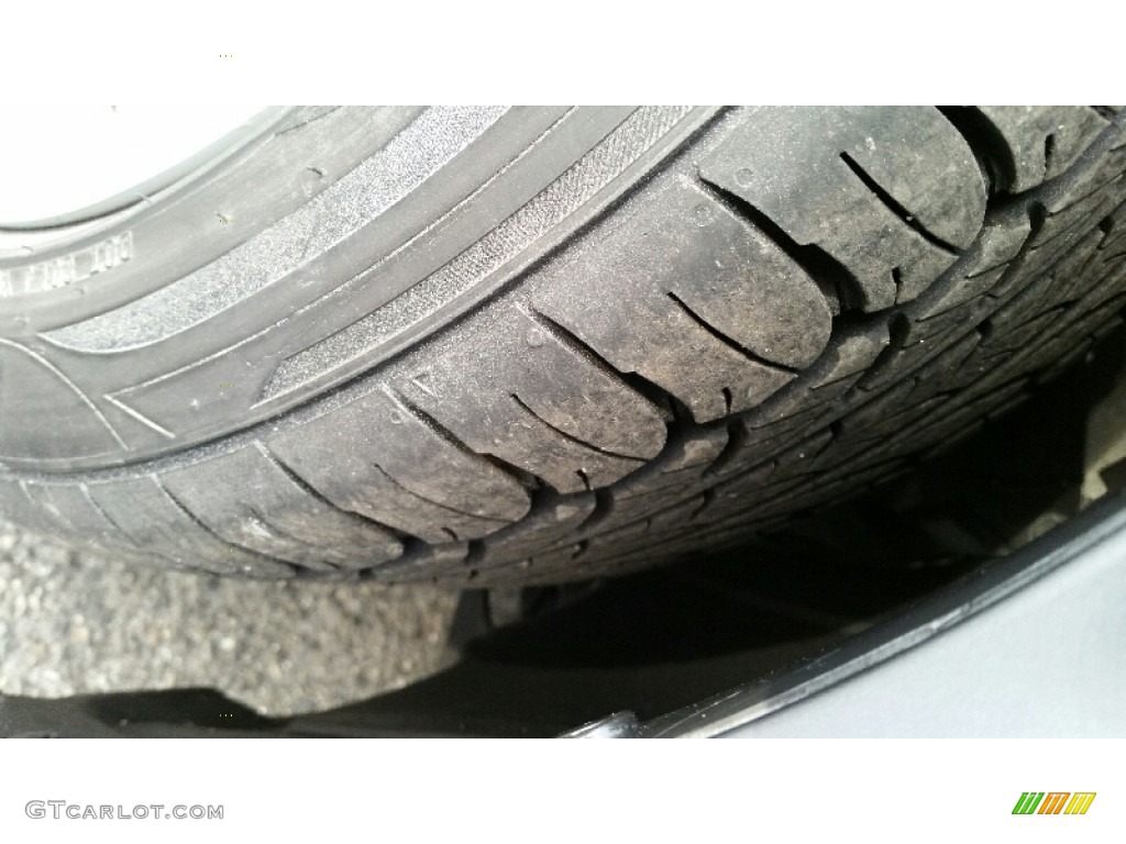 2010 MAZDA3 s Sport 4 Door - Liquid Silver Metallic / Black photo #24