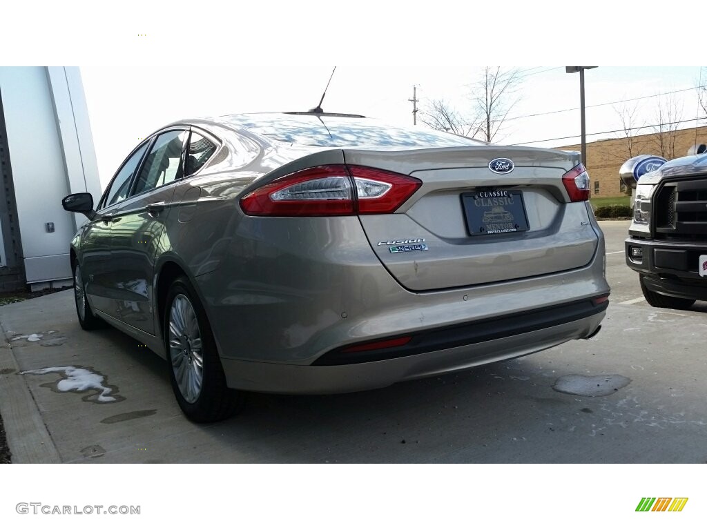 2015 Fusion Energi SE - Tectonic Silver Metallic / Charcoal Black photo #6