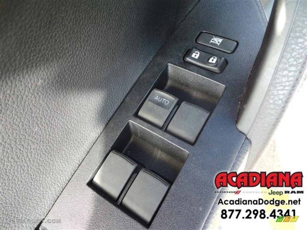 2014 Corolla L - Super White / Steel Blue photo #17