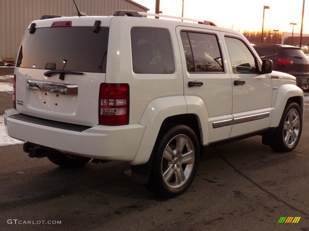 2012 Liberty Jet 4x4 - Bright White / Dark Slate Gray photo #1