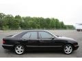 Black - E 320 Sedan Photo No. 4