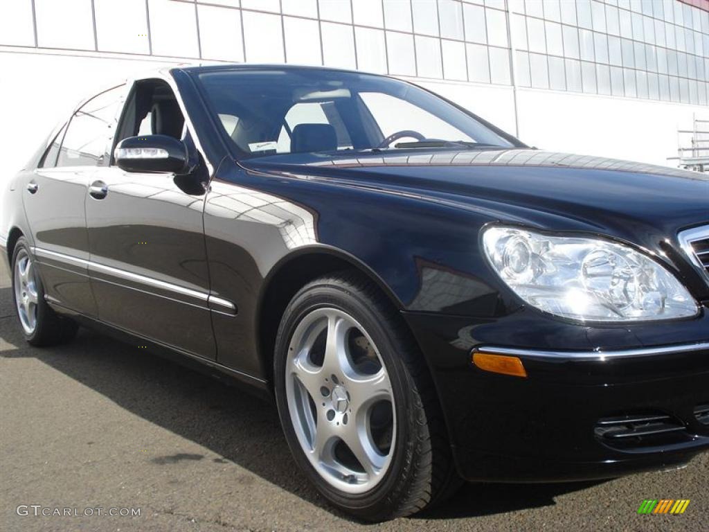 2004 S 500 Sedan - Black / Black photo #39