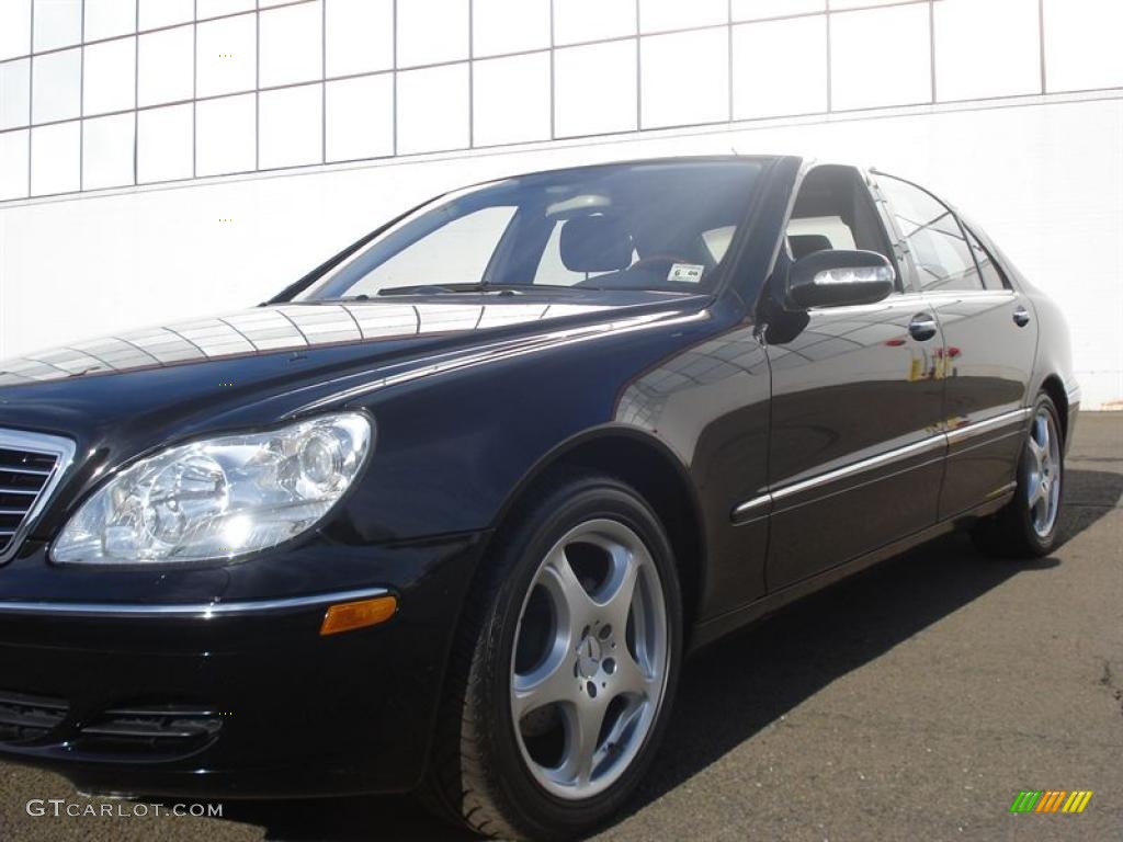 2004 S 500 Sedan - Black / Black photo #41