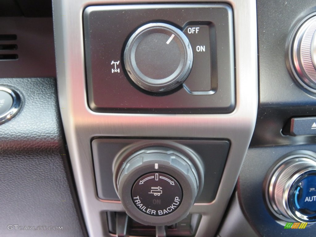 2016 F150 Platinum SuperCrew - White Platinum / Black photo #32