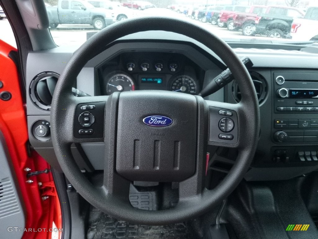 2016 Ford F250 Super Duty XL Crew Cab 4x4 Steel Steering Wheel Photo #109953608