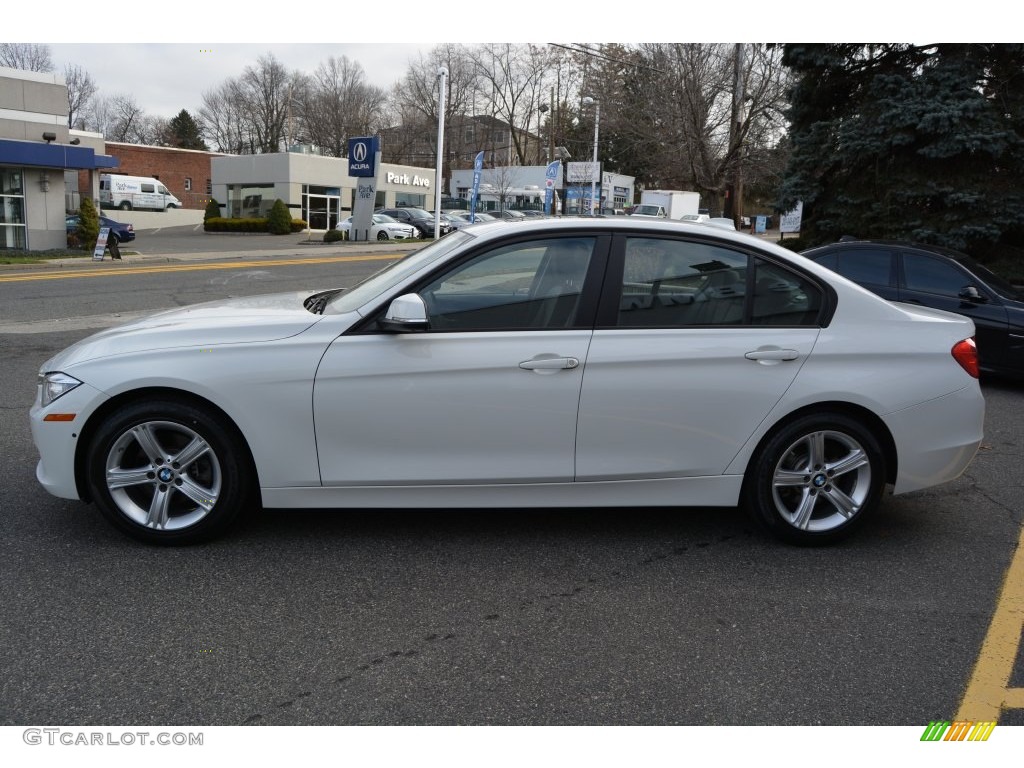 2013 3 Series 328i xDrive Sedan - Alpine White / Black photo #5