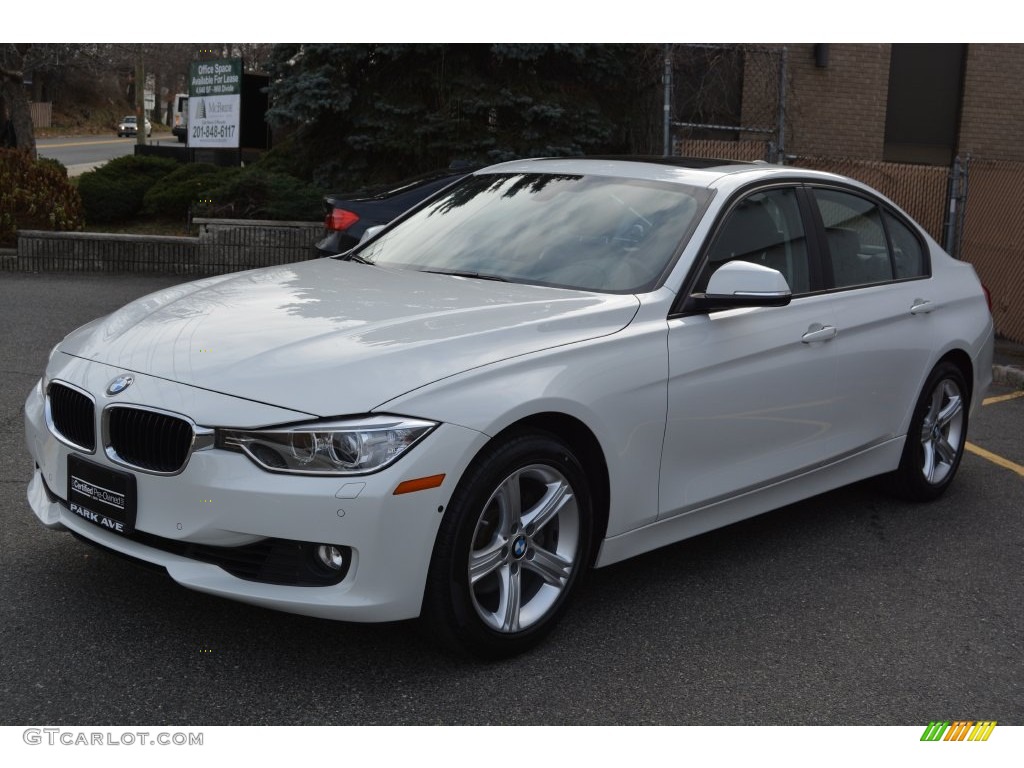 2013 3 Series 328i xDrive Sedan - Alpine White / Black photo #6