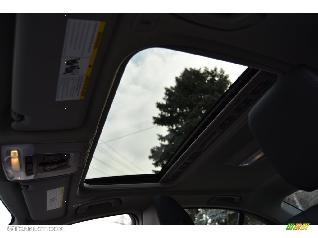 2013 3 Series 328i xDrive Sedan - Alpine White / Black photo #15