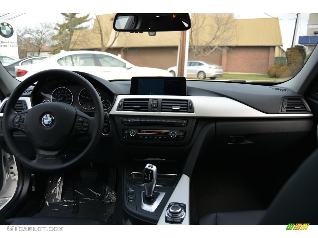 2013 3 Series 328i xDrive Sedan - Alpine White / Black photo #16