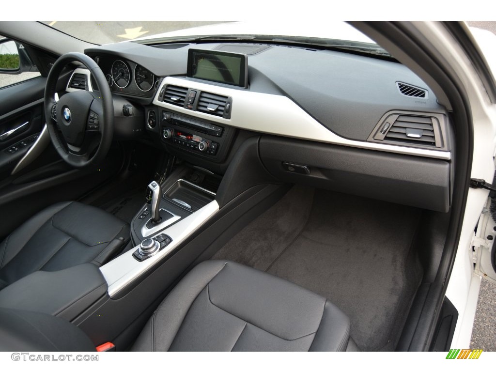 2013 3 Series 328i xDrive Sedan - Alpine White / Black photo #28