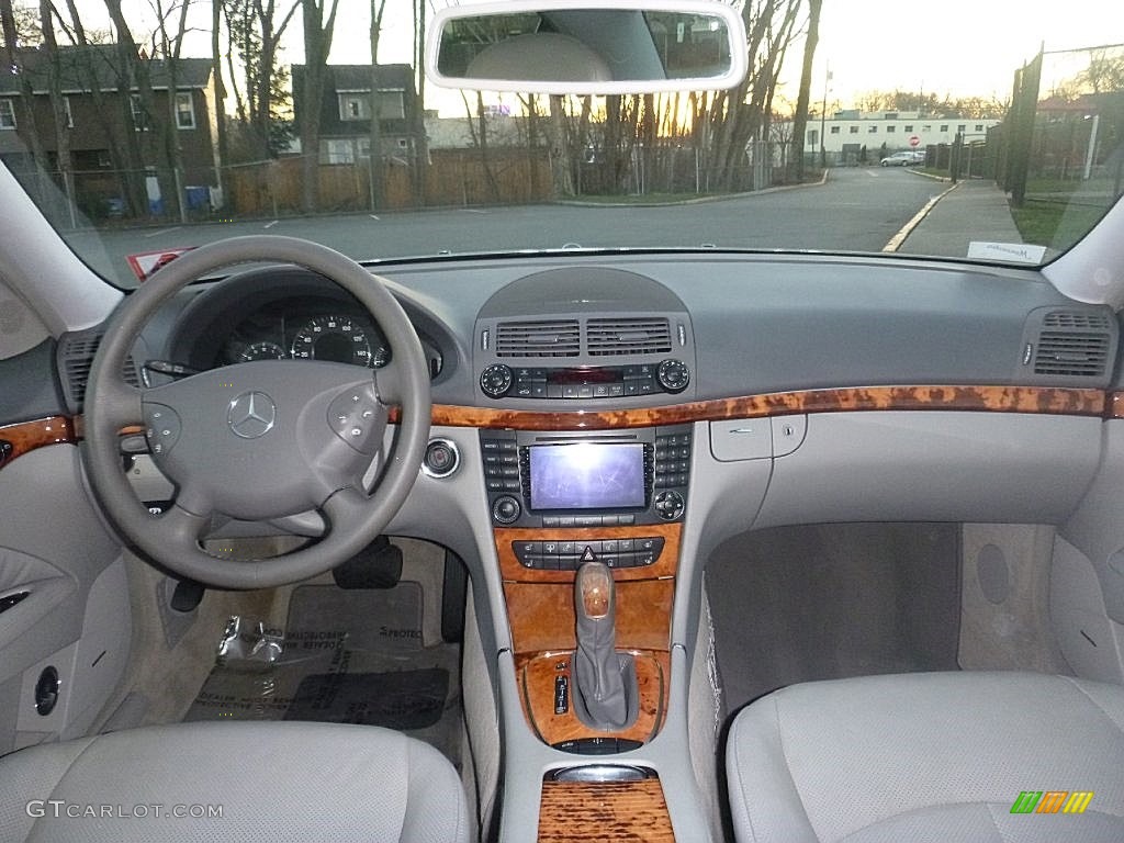 2006 E 500 Sedan - Pewter Metallic / Ash photo #24