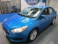 Blue Candy - Focus SE Sedan Photo No. 3