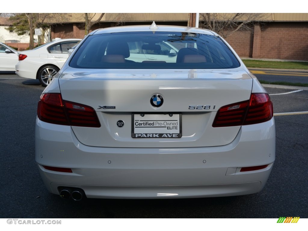 2016 5 Series 528i xDrive Sedan - Alpine White / Cinnamon Brown photo #4