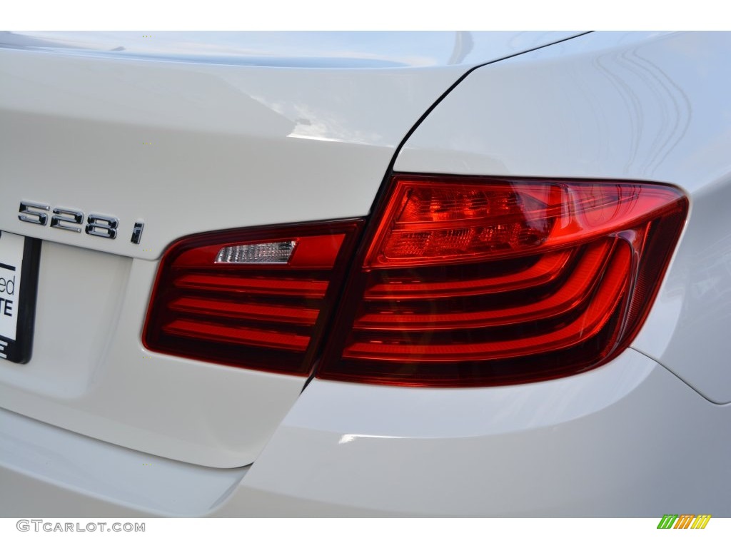 2016 5 Series 528i xDrive Sedan - Alpine White / Cinnamon Brown photo #23