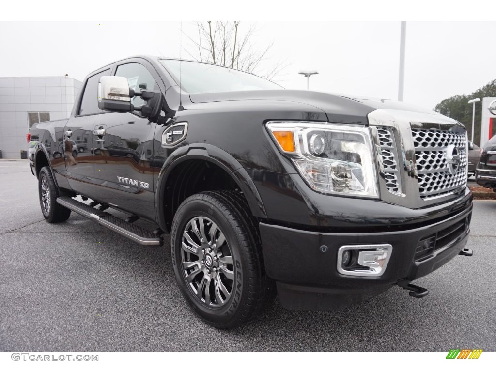 2016 Nissan TITAN XD Platinum Reserve Crew Cab Exterior Photos