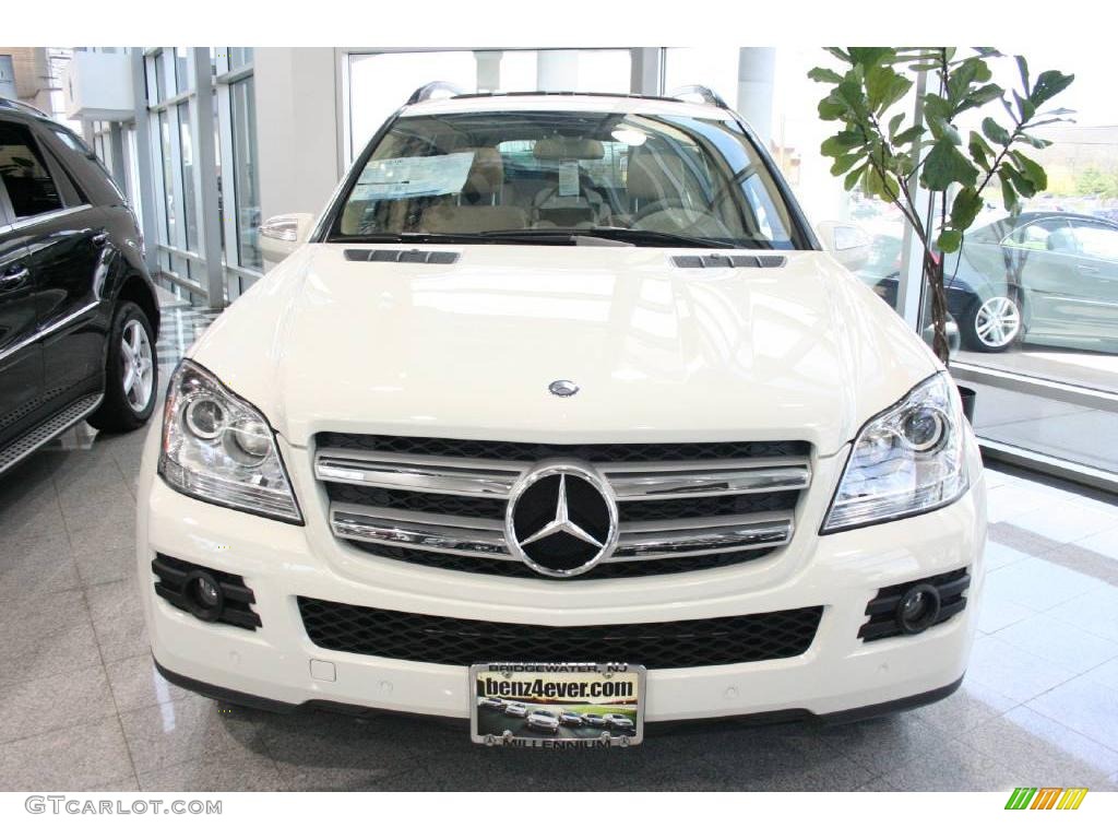 2009 GL 320 BlueTEC 4Matic - Arctic White / Cashmere photo #2