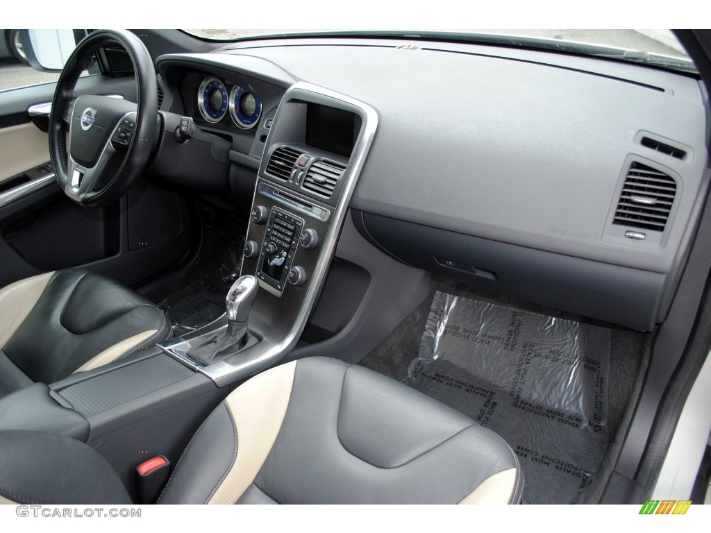 2013 XC60 T6 AWD R-Design - Cosmic White Metallic / R Design Soft Beige/Off Black Inlay photo #18