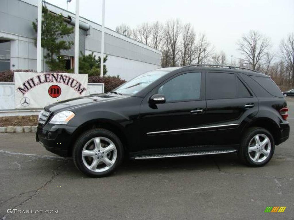 2008 ML 350 4Matic - Black / Black photo #1