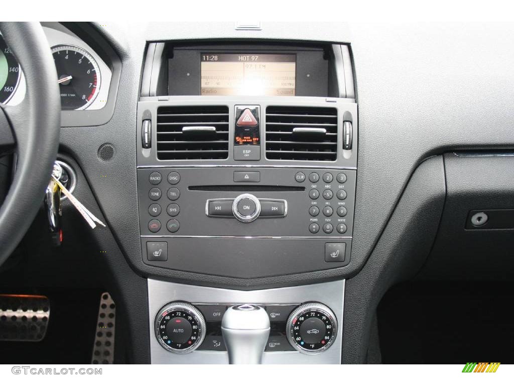 2008 C 300 4Matic Sport - Black / Black photo #16