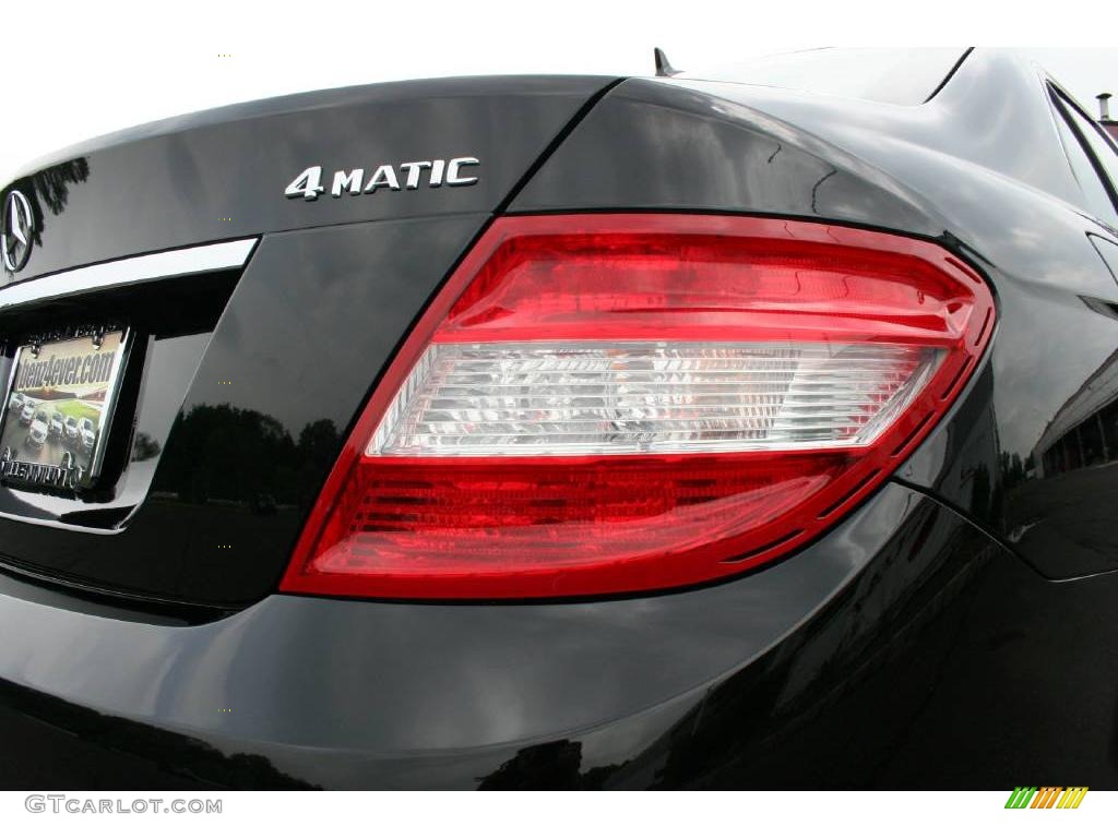 2008 C 300 4Matic Sport - Black / Black photo #21